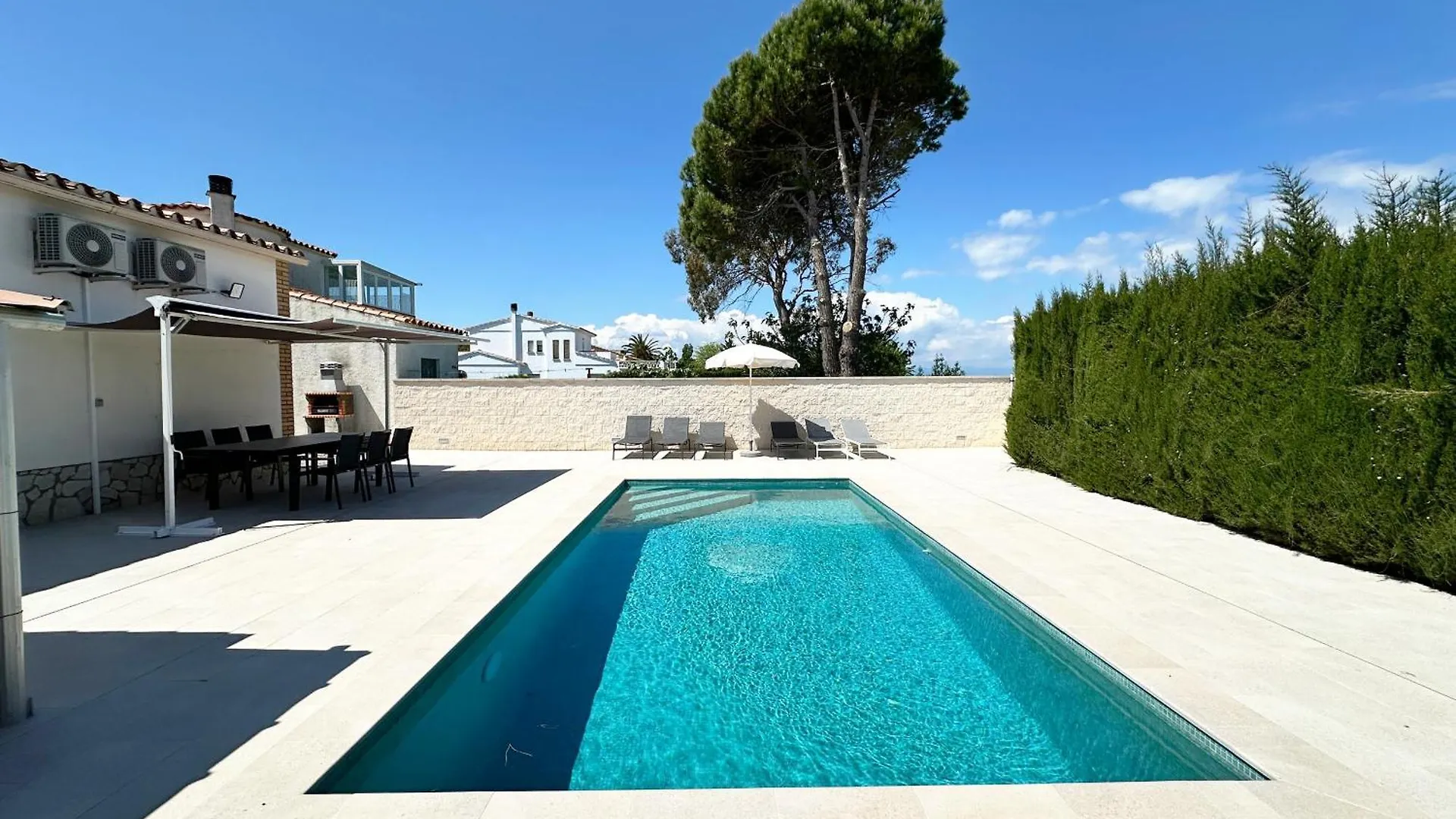 Amfora Cugat Villa Sant Pere Pescador